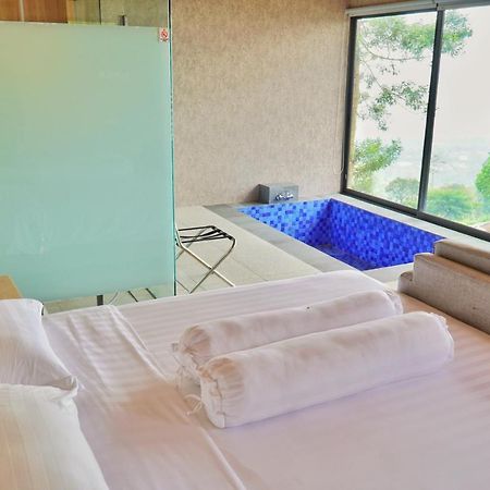 Azana Essence Selo Boyolali Villa Exterior photo